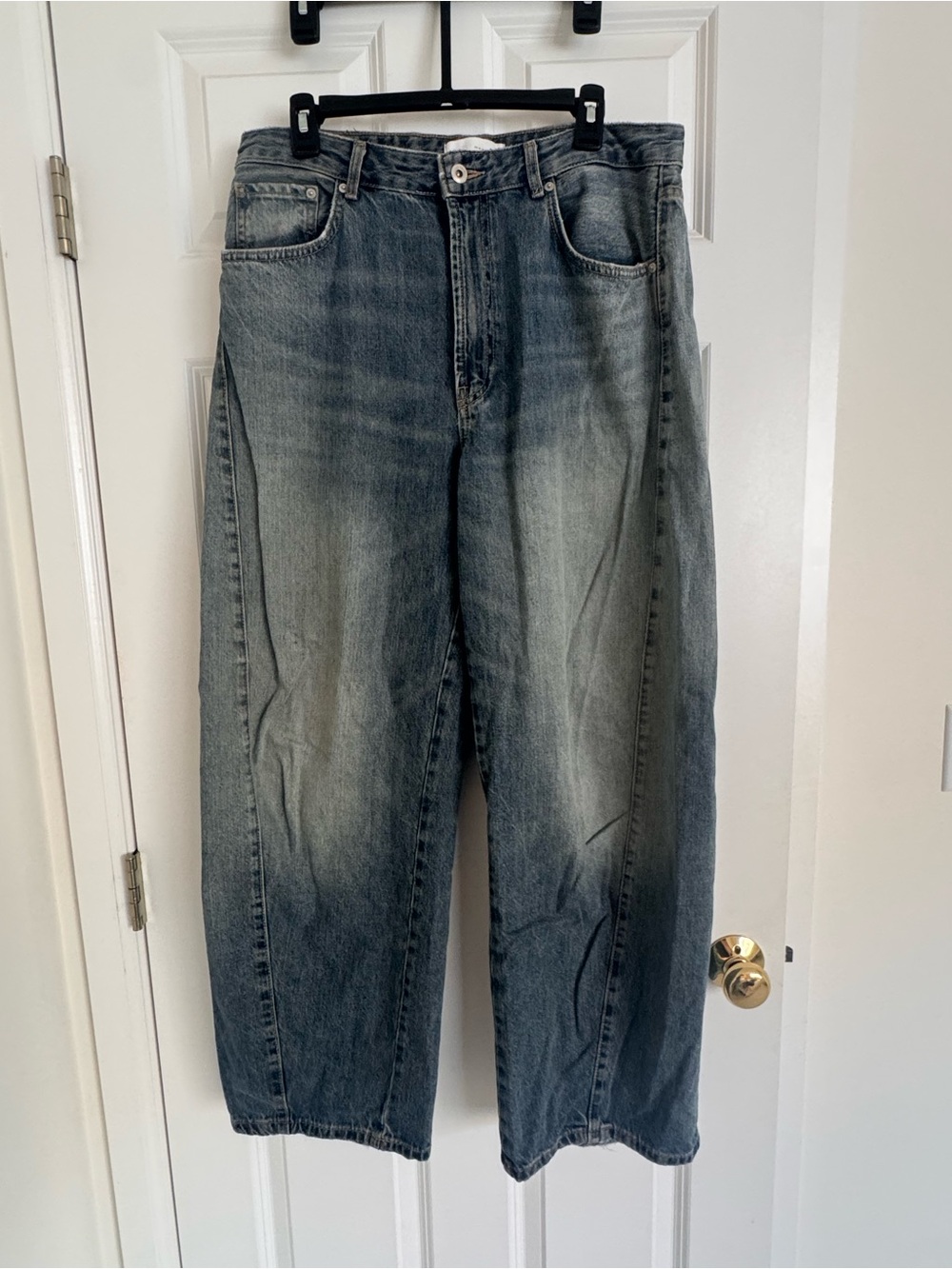 Zara Wide-Leg Mid-Rise Jeans in Light Blue Wash